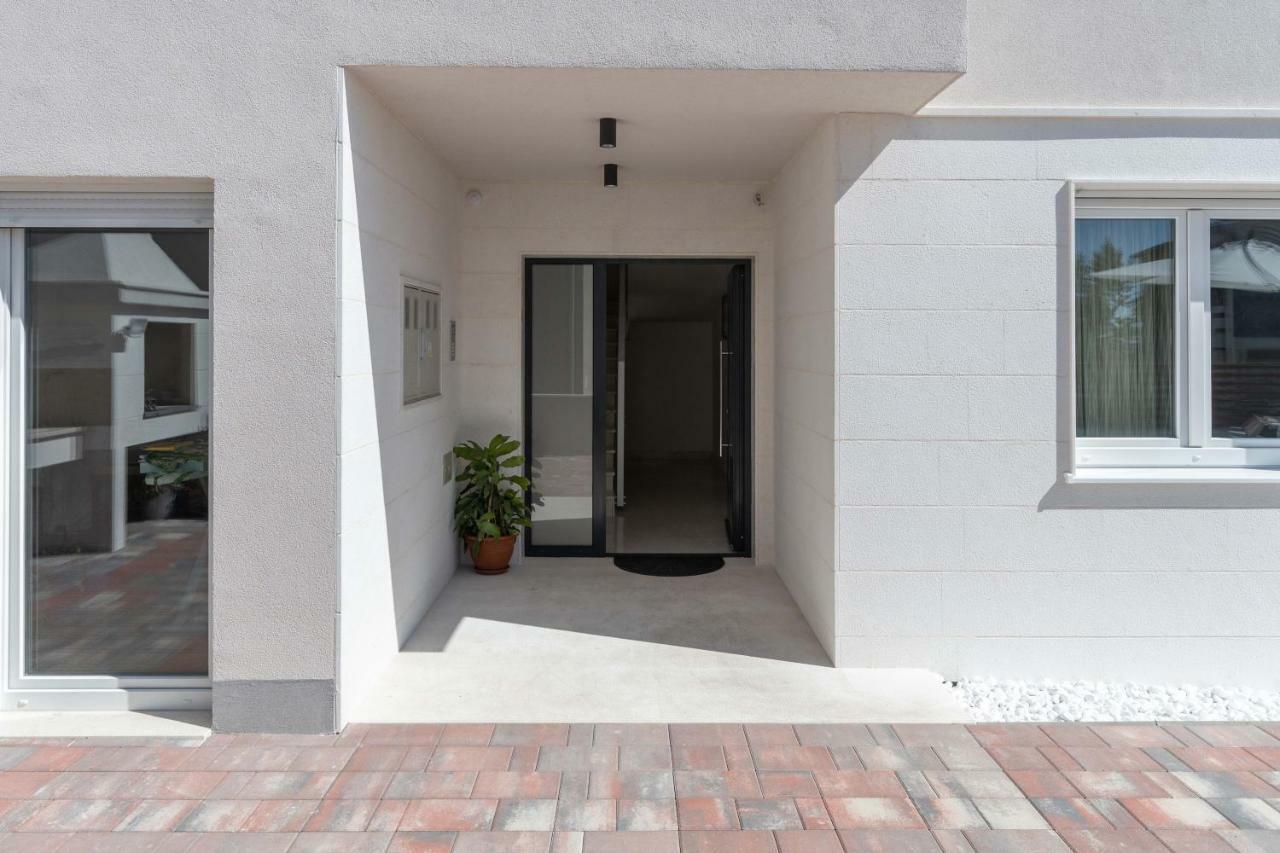 Apartment House Ivan John Podstrana Exterior photo